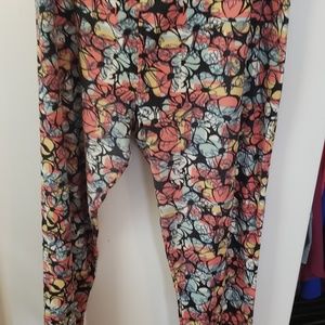 Lularoe tc2 floral leggings